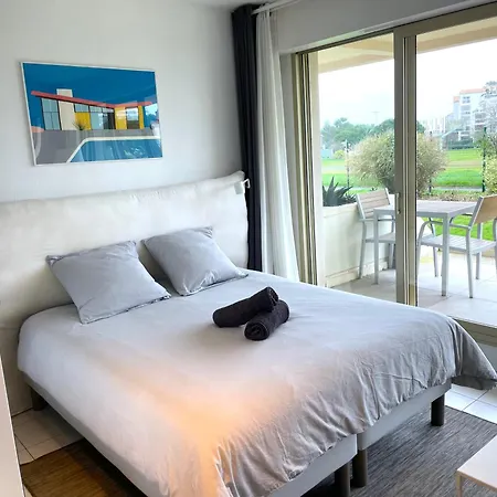 ღ La Corniche • Grand Studio, Piscine & Parking * La Rochelle (Charente-Maritime)